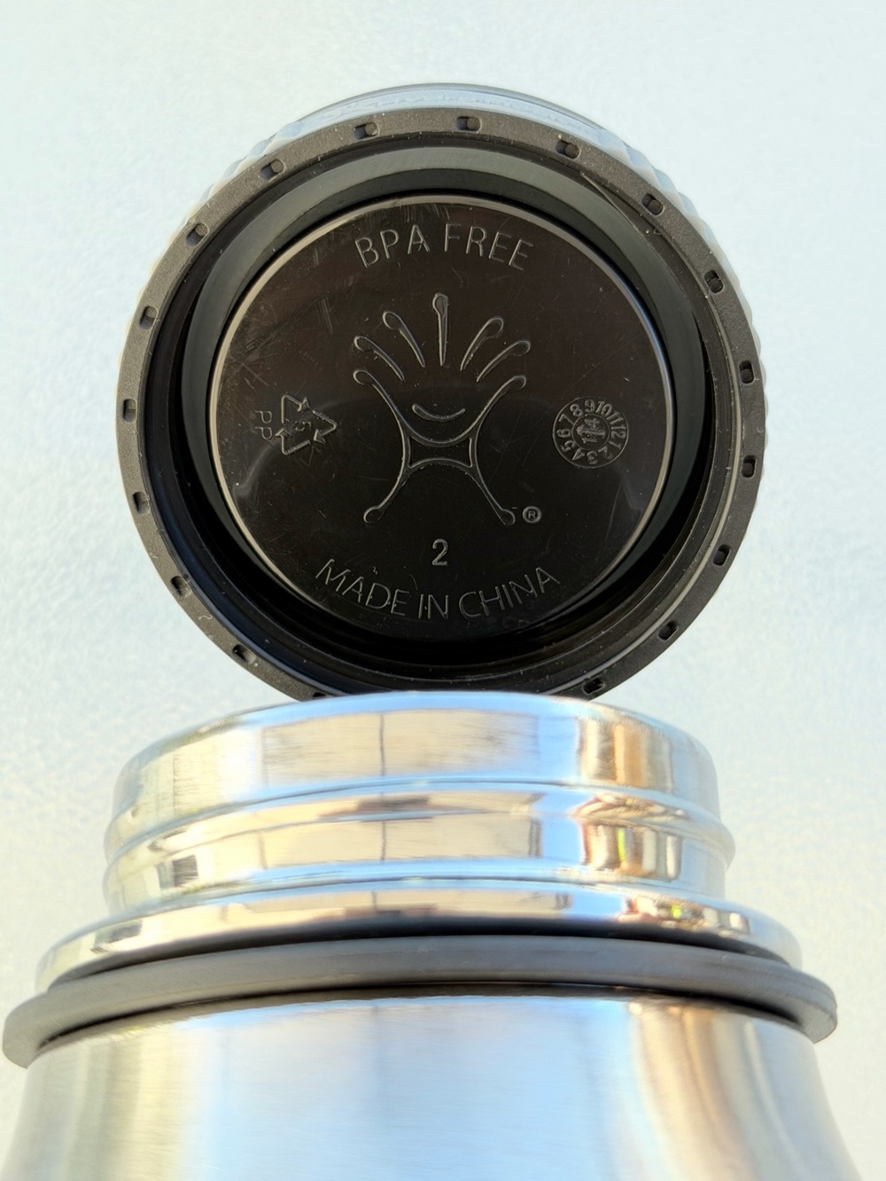 Hydro Flask 64 Oz. Stainless Steel Vacuum Insulated Water Bottle ~ Flawed - Picture 6 of 10